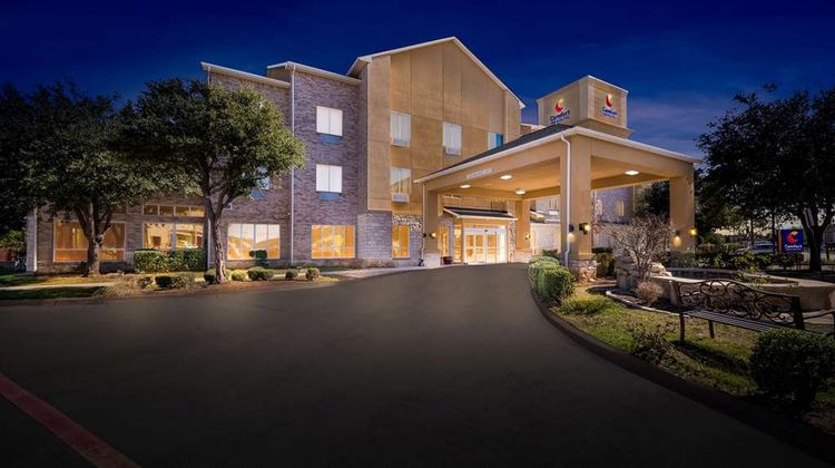 Comfort Inn & Suites Exterior