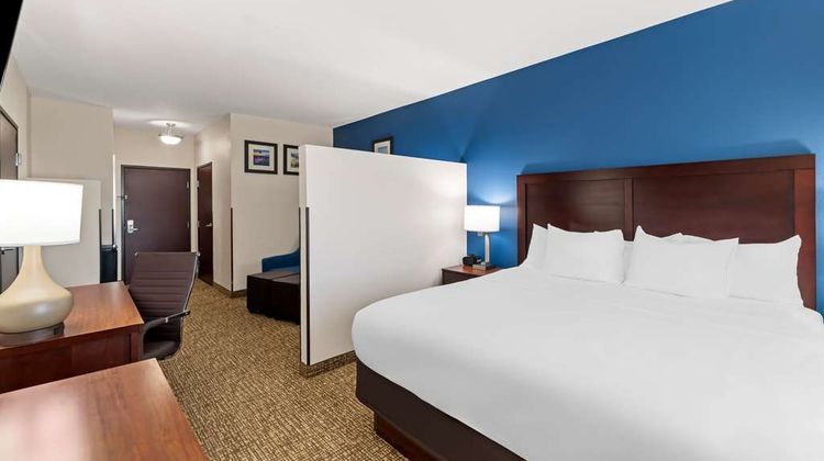 Comfort Inn & Suites Suite
