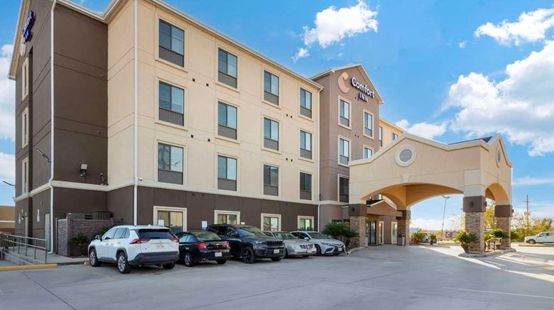 <b>Comfort Inn Orange Exterior</b>. Images powered by <a href="https://iceportal.shijigroup.com/" title="IcePortal" target="_blank">IcePortal</a>.