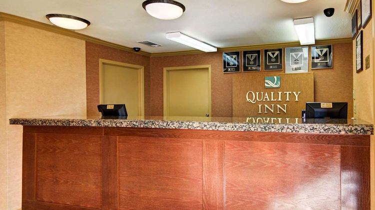 Quality Inn Lobby