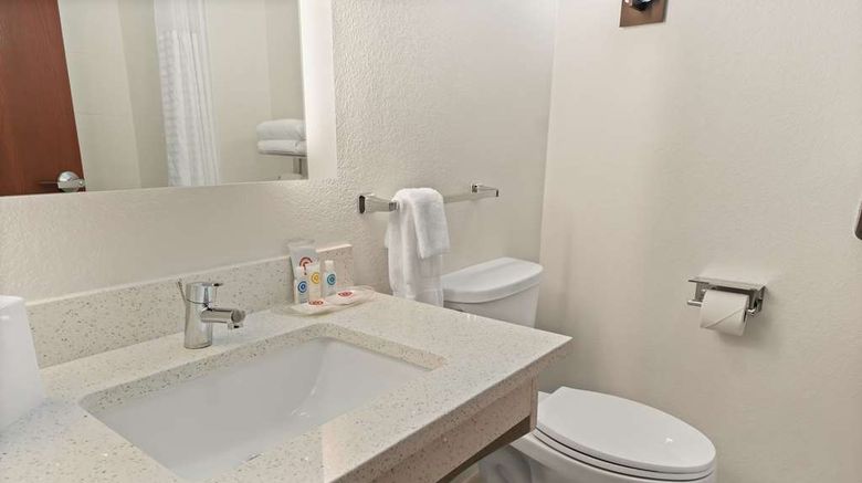 <b>Comfort Suites Granbury Room</b>. Images powered by <a href="https://iceportal.shijigroup.com/" title="IcePortal" target="_blank">IcePortal</a>.