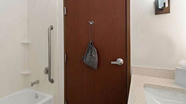 Comfort Suites Granbury Room