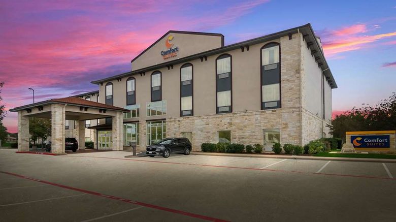 <b>Comfort Suites Granbury Exterior</b>. Images powered by <a href="https://iceportal.shijigroup.com/" title="IcePortal" target="_blank">IcePortal</a>.
