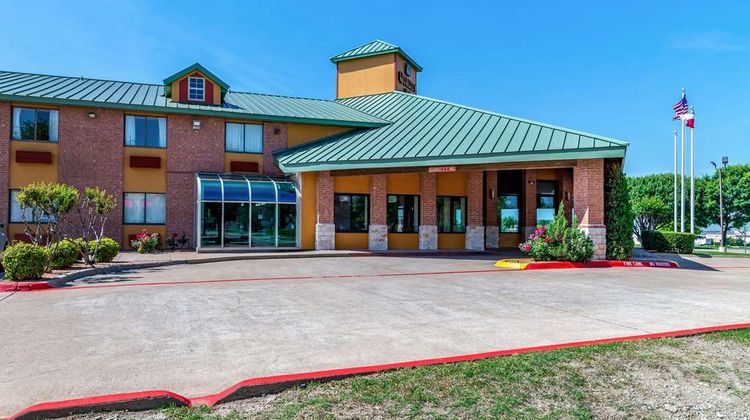 Quality Inn Allen Exterior