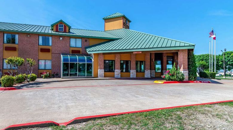 <b>Quality Inn Allen Exterior</b>. Images powered by <a href="https://iceportal.shijigroup.com/" title="IcePortal" target="_blank">IcePortal</a>.