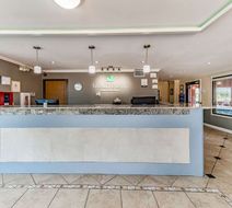 Quality Inn Allen Lobby