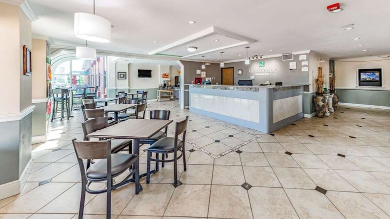 <b>Quality Inn Allen Lobby</b>. Images powered by <a href="https://iceportal.shijigroup.com/" title="IcePortal" target="_blank">IcePortal</a>.