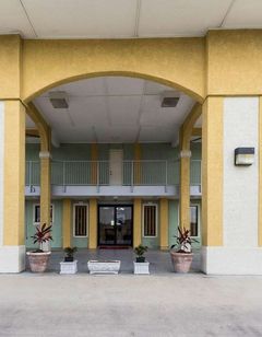Econo Lodge & Suites Coliseum