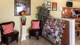 Econo Lodge & Suites Coliseum Lobby