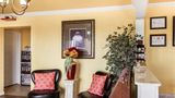 Econo Lodge & Suites Coliseum Lobby