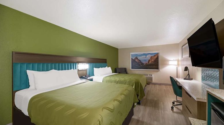 <b>Quality Inn Suite</b>. Images powered by <a href="https://iceportal.shijigroup.com/" title="IcePortal" target="_blank">IcePortal</a>.