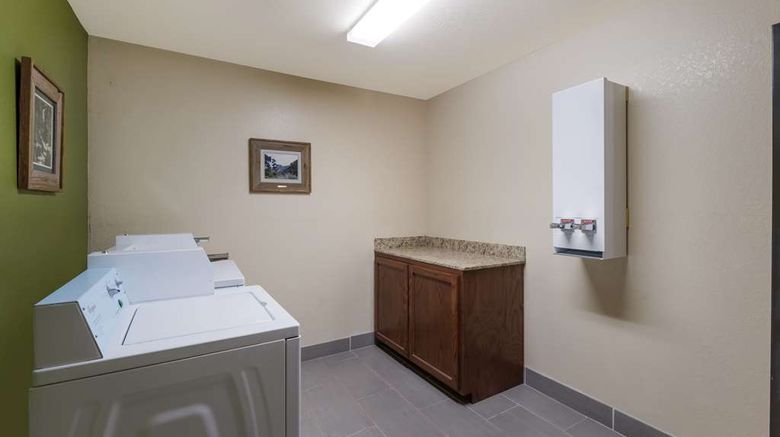 <b>Quality Inn Other</b>. Images powered by <a href="https://iceportal.shijigroup.com/" title="IcePortal" target="_blank">IcePortal</a>.