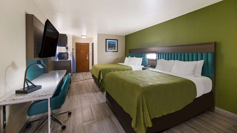 <b>Quality Inn Suite</b>. Images powered by <a href="https://iceportal.shijigroup.com/" title="IcePortal" target="_blank">IcePortal</a>.