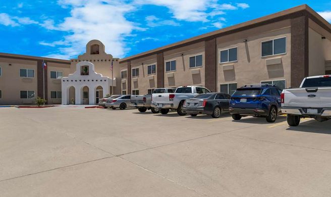 Quality Inn Exterior