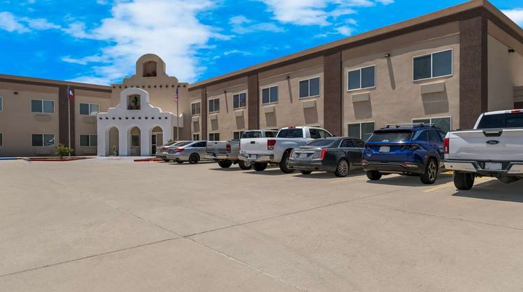 Quality Inn Exterior