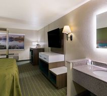 Quality Inn Room