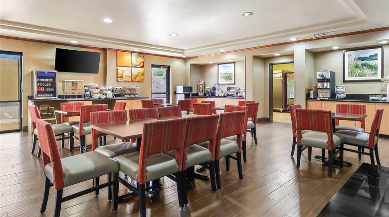 <b>Comfort Suites El Paso West Restaurant</b>. Images powered by <a href="https://iceportal.shijigroup.com/" title="IcePortal" target="_blank">IcePortal</a>.