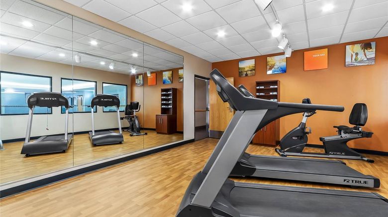 <b>Comfort Suites El Paso West Health</b>. Images powered by <a href="https://iceportal.shijigroup.com/" title="IcePortal" target="_blank">IcePortal</a>.