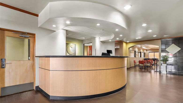 <b>Comfort Suites El Paso West Lobby</b>. Images powered by <a href="https://iceportal.shijigroup.com/" title="IcePortal" target="_blank">IcePortal</a>.