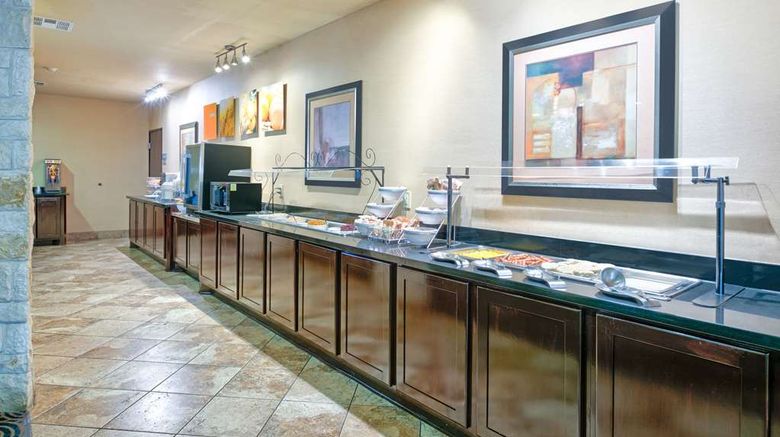 <b>Comfort Suites Arlington Restaurant</b>. Images powered by <a href="https://iceportal.shijigroup.com/" title="IcePortal" target="_blank">IcePortal</a>.