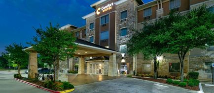 Comfort Suites Arlington Exterior