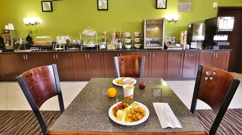<b>Sleep Inn & Suites University Restaurant</b>. Images powered by <a href="https://iceportal.shijigroup.com/" title="IcePortal" target="_blank">IcePortal</a>.