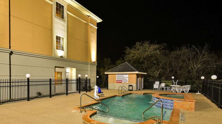 Sleep Inn & Suites University Pool