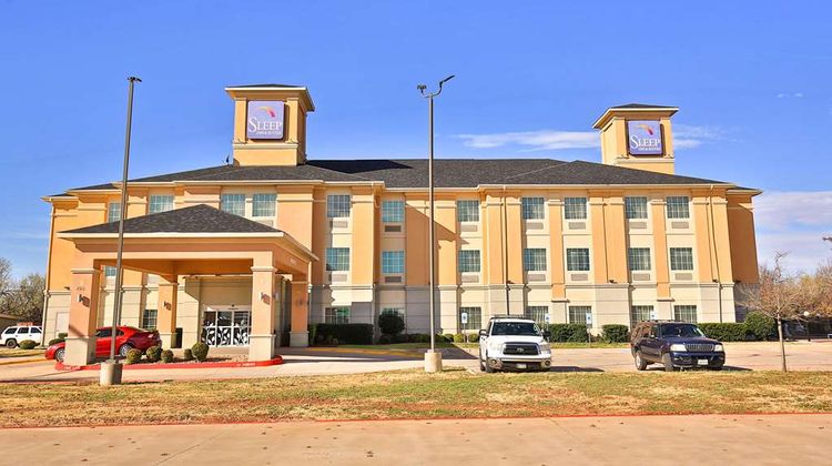 Sleep Inn & Suites University Exterior