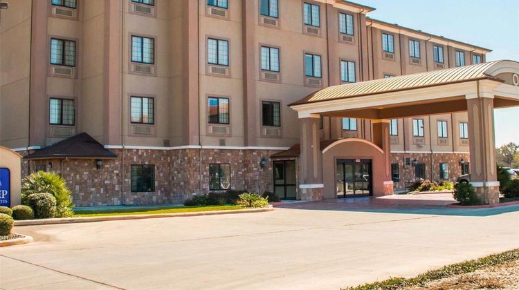 Sleep Inn & Suites at Six Flags Exterior