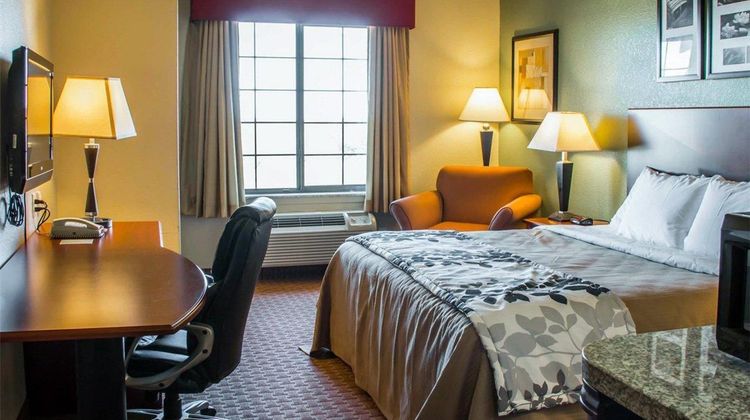Sleep Inn & Suites at Six Flags Room