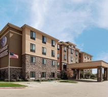 Comfort Suites Exterior