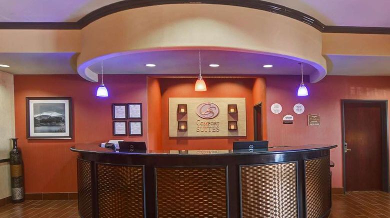 <b>Comfort Suites at Lake Worth Lobby</b>. Images powered by <a href="https://iceportal.shijigroup.com/" title="IcePortal" target="_blank">IcePortal</a>.