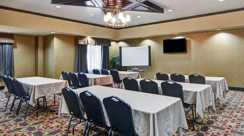 <b>Comfort Suites at Lake Worth Meeting</b>. Images powered by <a href="https://iceportal.shijigroup.com/" title="IcePortal" target="_blank">IcePortal</a>.