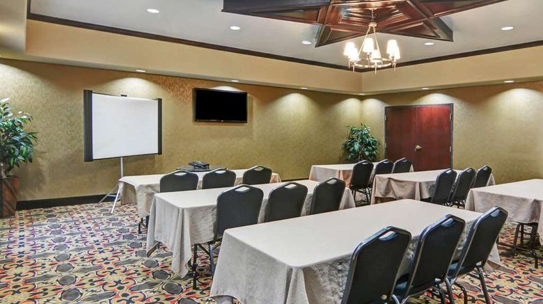 <b>Comfort Suites at Lake Worth Meeting</b>. Images powered by <a href="https://iceportal.shijigroup.com/" title="IcePortal" target="_blank">IcePortal</a>.
