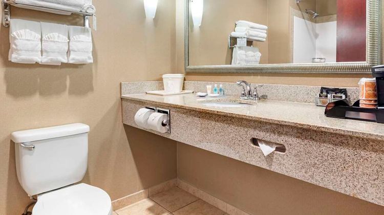 Comfort Suites Palestine Room