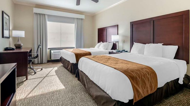 <b>Comfort Inn and Suites Fort Worth Suite</b>. Images powered by <a href="https://iceportal.shijigroup.com/" title="IcePortal" target="_blank">IcePortal</a>.