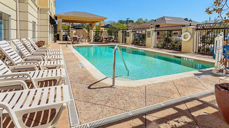 Sleep Inn and Suites Tyler South Pool