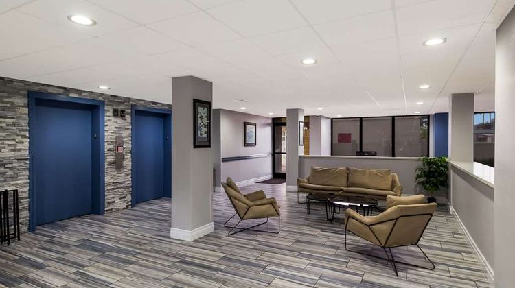 Quality Inn Houston East I-10 Lobby
