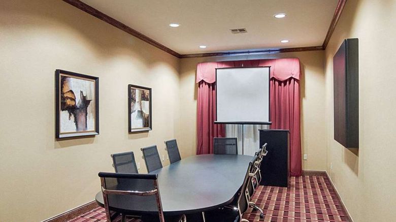 <b>Comfort Inn & Suites Meeting</b>. Images powered by <a href="https://iceportal.shijigroup.com/" title="IcePortal" target="_blank">IcePortal</a>.