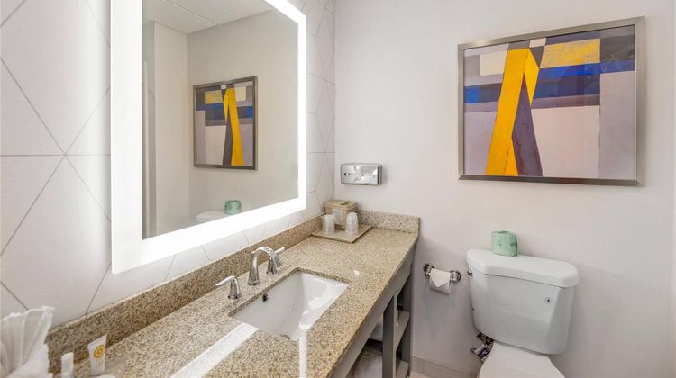 Comfort Suites Pecos Room