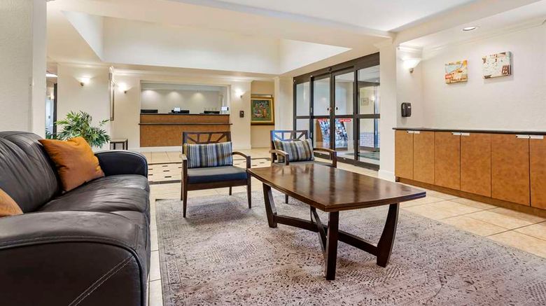 <b>Quality Inn & Suites Reliant Park Lobby</b>. Images powered by <a href="https://iceportal.shijigroup.com/" title="IcePortal" target="_blank">IcePortal</a>.