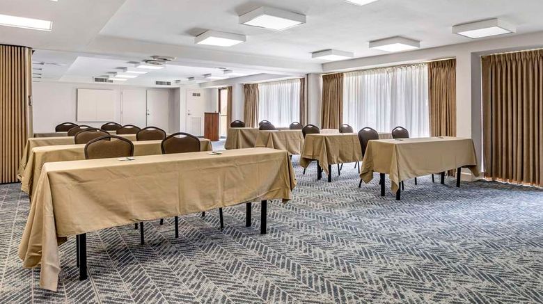 <b>Quality Inn & Suites Reliant Park Meeting</b>. Images powered by <a href="https://iceportal.shijigroup.com/" title="IcePortal" target="_blank">IcePortal</a>.