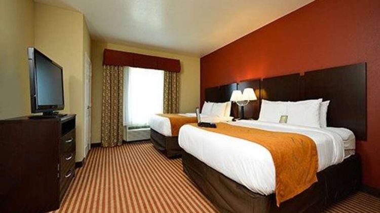 Comfort Suites Bay City East Room