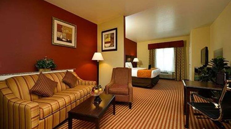 Comfort Suites Bay City East Room