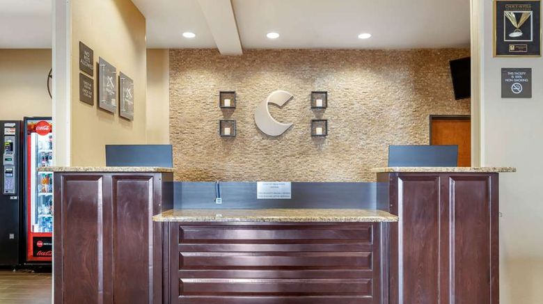 <b>Comfort Inn and Suites Lakeside Lobby</b>. Images powered by <a href="https://iceportal.shijigroup.com/" title="IcePortal" target="_blank">IcePortal</a>.