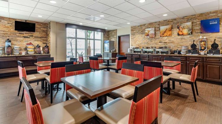Comfort Inn and Suites Lakeside Restaurant
