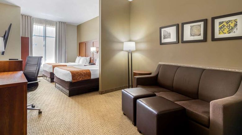 <b>Comfort Suites Room</b>. Images powered by <a href="https://iceportal.shijigroup.com/" title="IcePortal" target="_blank">IcePortal</a>.