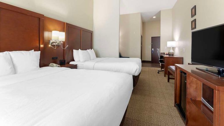 <b>Comfort Suites Suite</b>. Images powered by <a href="https://iceportal.shijigroup.com/" title="IcePortal" target="_blank">IcePortal</a>.