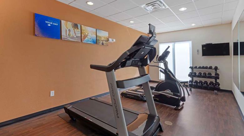 <b>Comfort Suites Health</b>. Images powered by <a href="https://iceportal.shijigroup.com/" title="IcePortal" target="_blank">IcePortal</a>.
