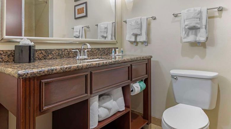 <b>Comfort Suites Room</b>. Images powered by <a href="https://iceportal.shijigroup.com/" title="IcePortal" target="_blank">IcePortal</a>.